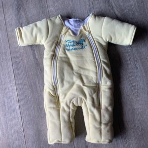 ⭐️SoLd⭐️Merlin’s magic sleep suit